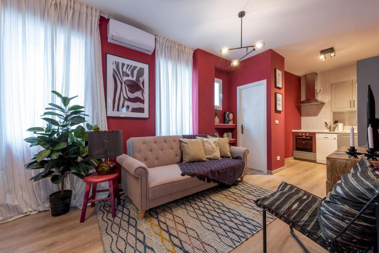 3 Bedrooms 1 Bathroom Furnished - Lavapies- Mintystay Madrid Exterior photo